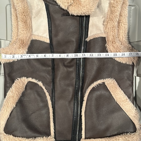 Express Faux Fur Leather Vest - XS - Picture 15 of 16